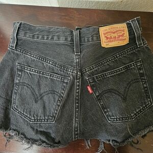 Levis shorts size 24/25